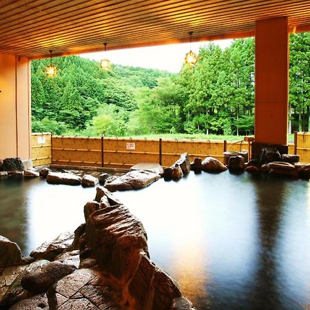 土湯温泉 やすらぎの宿 向瀧旅館 Fukushima  Eksteriør bilde